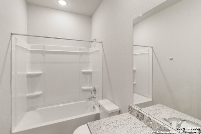 985 Staglin St Property Photo 18