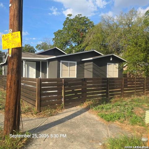 1803 Burnet Property Photo 1