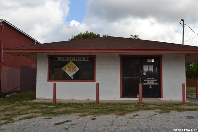 4207 Culebra Rd Property Photo 2