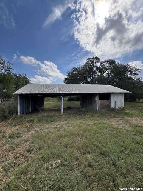 19898 Mitchell Property Photo 8