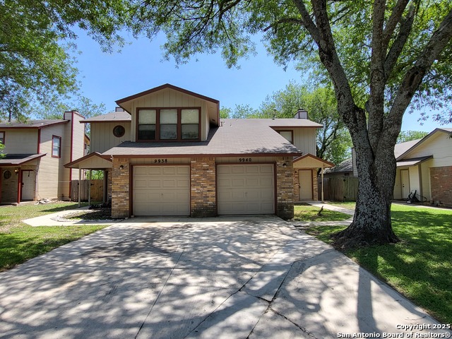 9940 Ardash Ln Property Photo 2