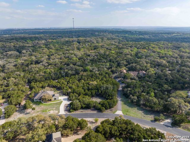 24519 Ripple Way Property Photo 4
