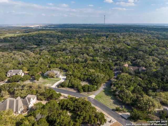 24519 Ripple Way Property Photo 12