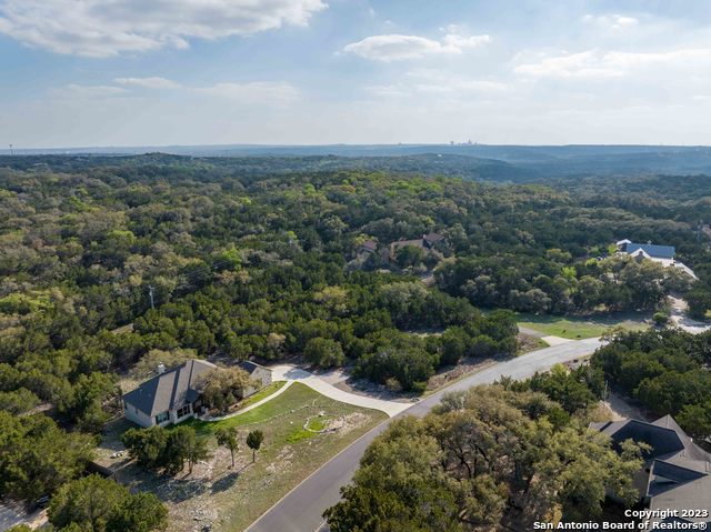 24519 Ripple Way Property Photo 13