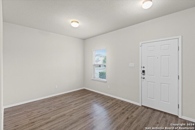 2438 Key Hole View Property Photo 4