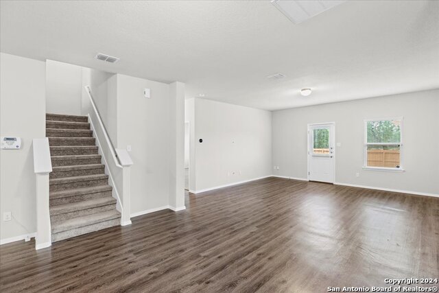 2438 Key Hole View Property Photo 7