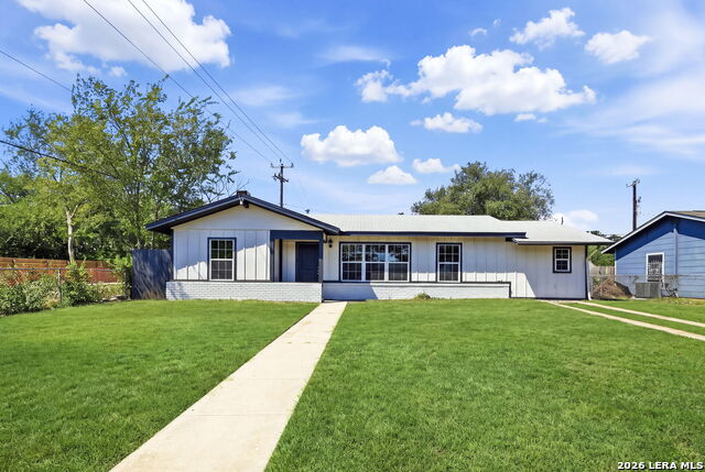 6723 Merry Oaks Dr Property Photo 1