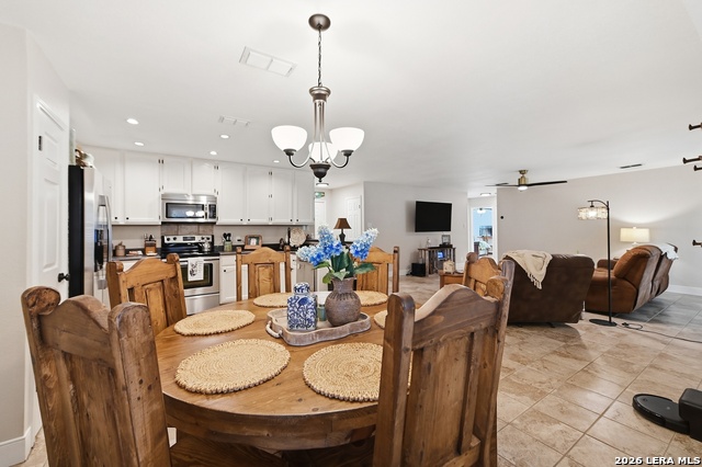 107 Summer Breeze Property Photo 7