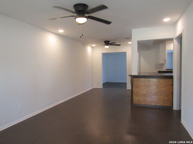 403 Pilgrim Dr Property Photo 8