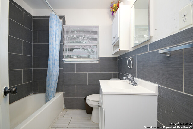 403 Pilgrim Dr Property Photo 17