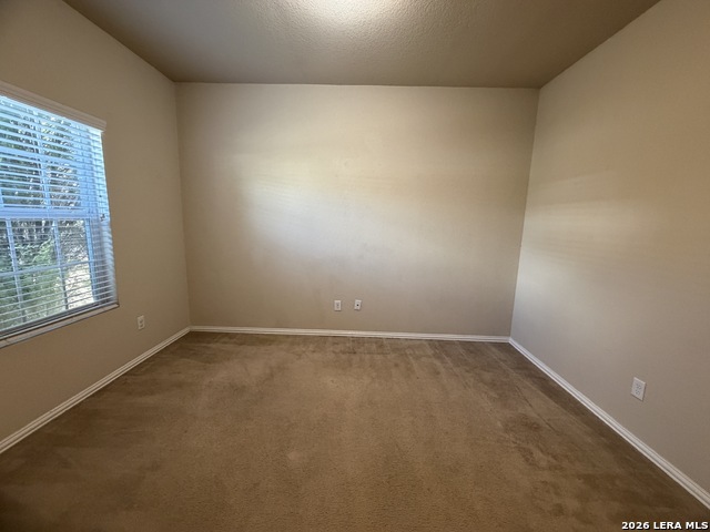 11402 Garden Fls Property Photo 2