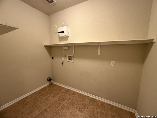 11402 Garden Fls Property Photo 3