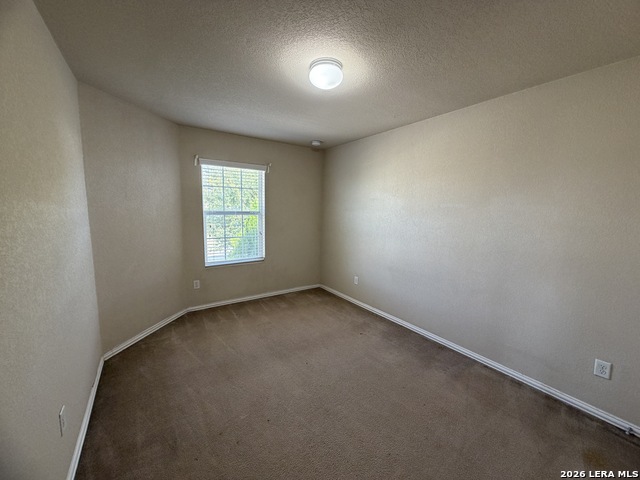 11402 Garden Fls Property Photo 14