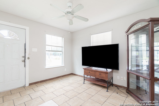217 Elmo Ave Property Photo 17