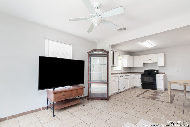 217 Elmo Ave Property Photo 18