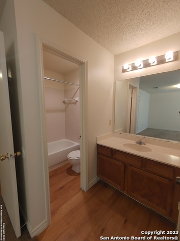 9912 Ardash Ln Property Photo 11