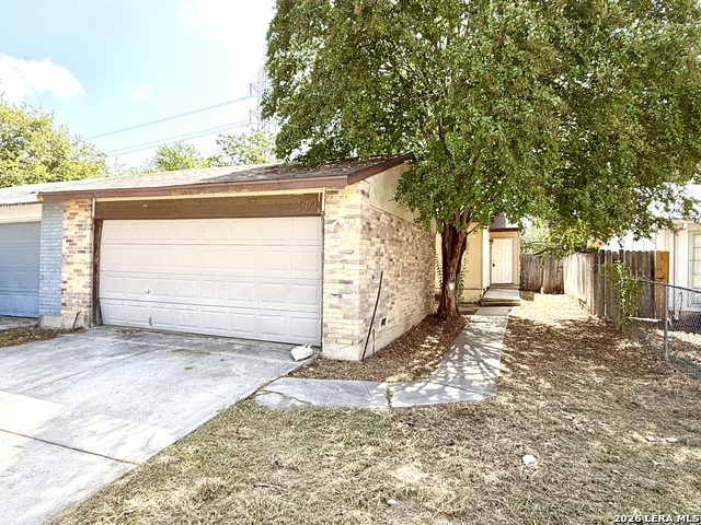 7806 Winsford Property Photo 1