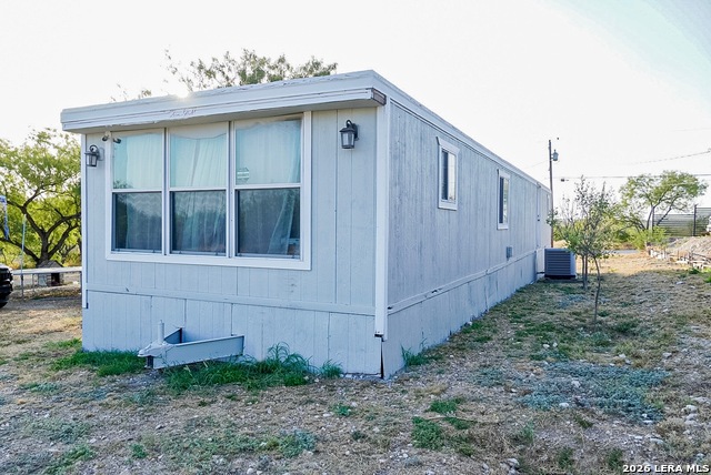 1915 Wagon Wheel Road Property Photo 1