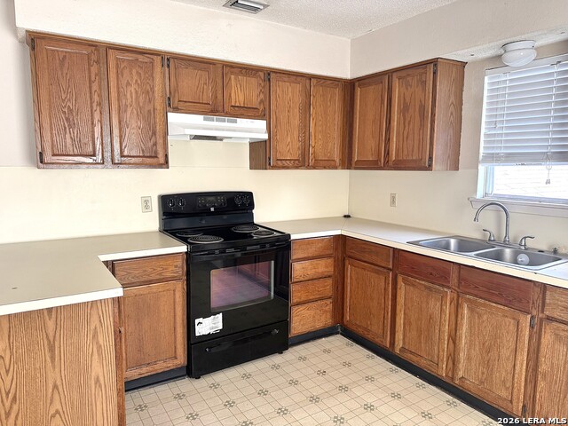 204 Walton Property Photo 6