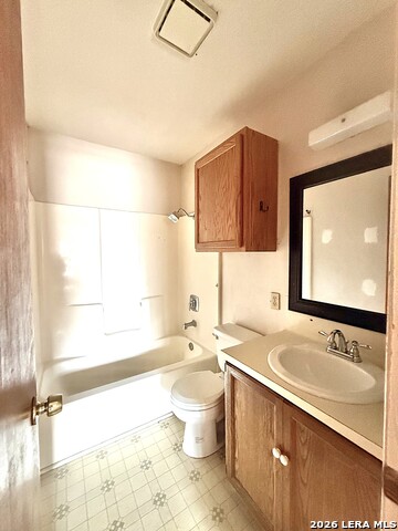 204 Walton Property Photo 8