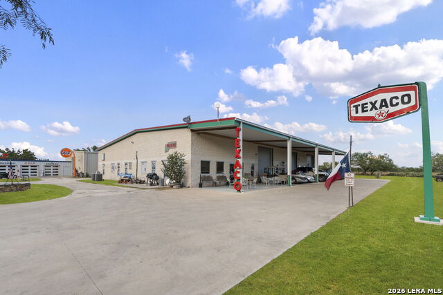 7914 S State Highway 16 Property Photo 8