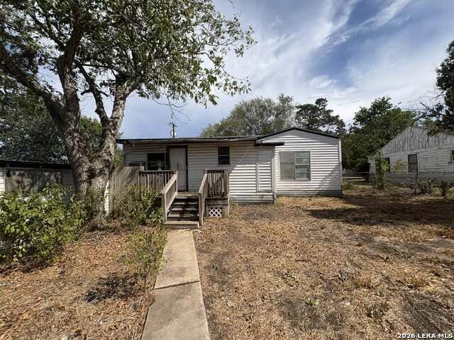 201 Slayden St Property Photo 1