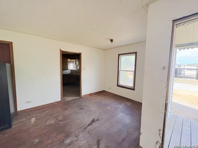 201 Slayden St Property Photo 3