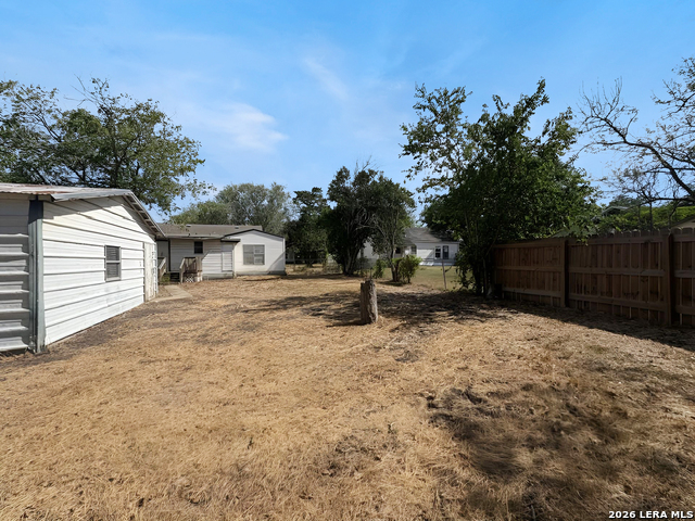 201 Slayden St Property Photo 15