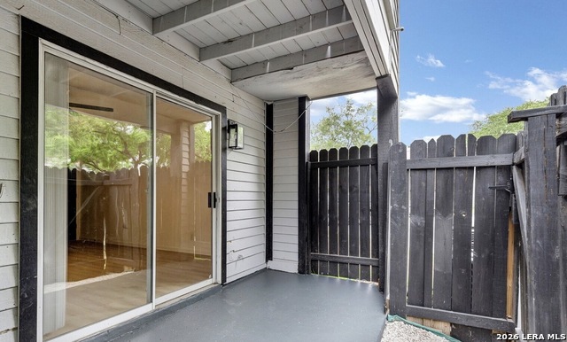 12225 Apricot Dr Property Photo 28