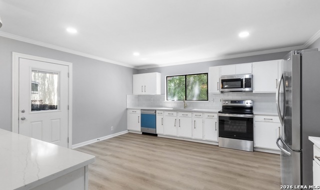 10222 Eagle Blf Property Photo 8
