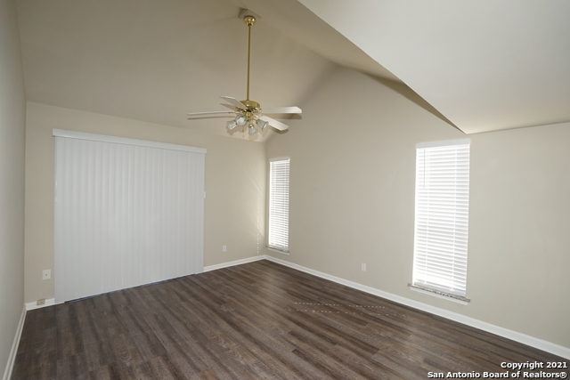 601 Thetford Property Photo 15