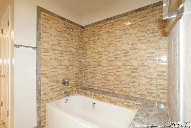 601 Thetford Property Photo 18