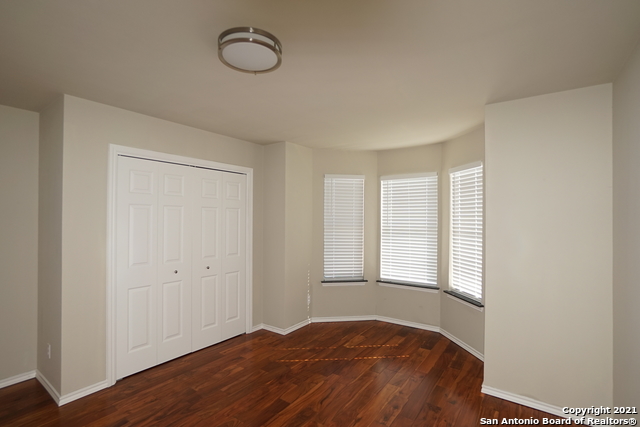 601 Thetford Property Photo 23