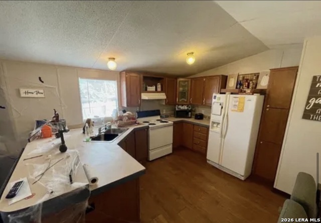 1606 The Lane St Property Photo 4