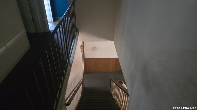 5607 Exeter Dr. Property Photo 4