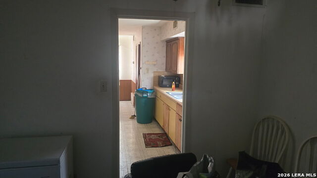 5607 Exeter Dr. Property Photo 5