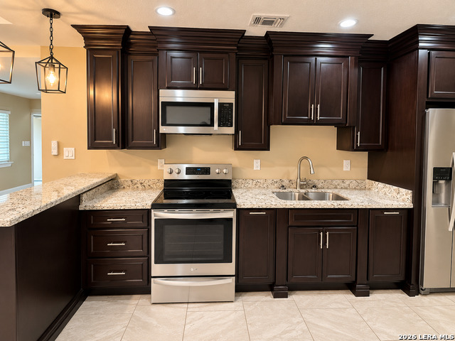 725 N Bibb Property Photo 12