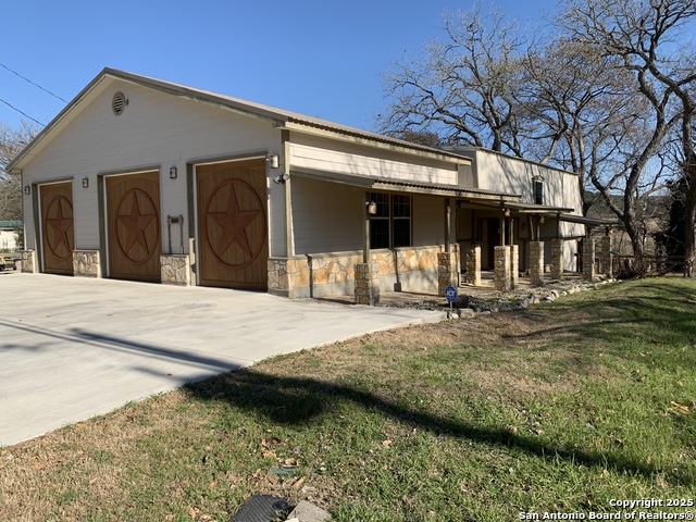 1080 Guadalupe Property Photo 1