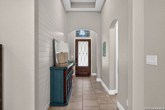 8622 Monterey Fls Property Photo 4