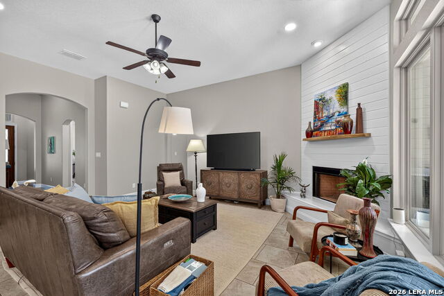 8622 Monterey Fls Property Photo 7