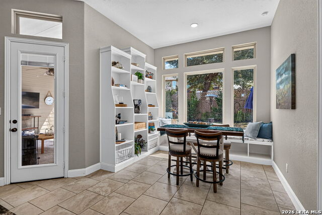 8622 Monterey Fls Property Photo 13