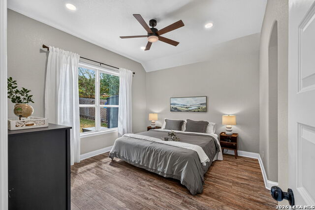 8622 Monterey Fls Property Photo 27