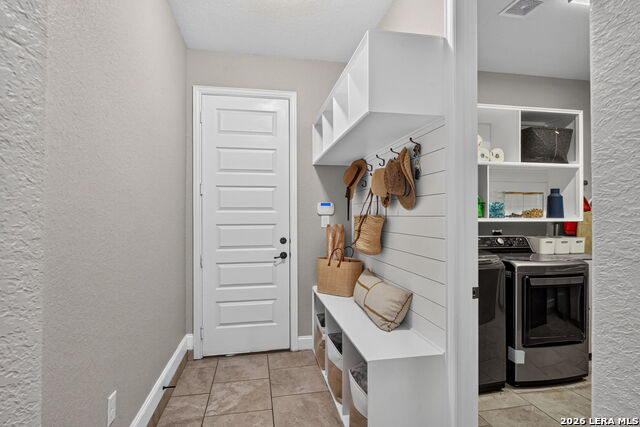8622 Monterey Fls Property Photo 31