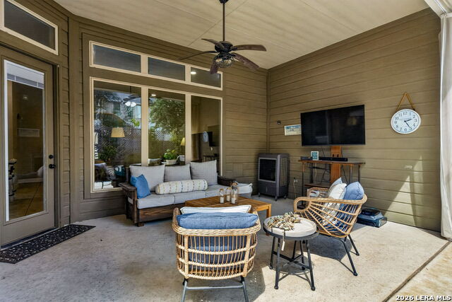 8622 Monterey Fls Property Photo 34