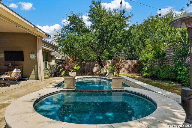 8622 Monterey Fls Property Photo 37