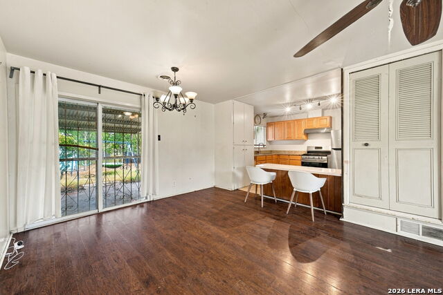 5703 Seacomber Pl Property Photo 8
