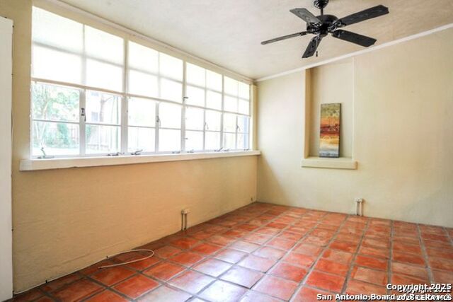 415 Alamo Heights Blvd Property Photo 4