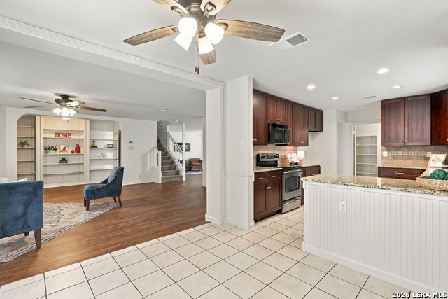 13210 Regency Way Property Photo 9