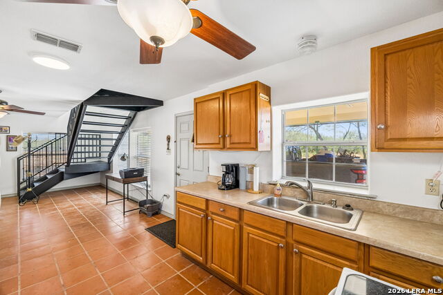 1066 Raices Road Property Photo 10