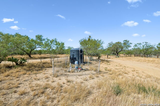 1066 Raices Road Property Photo 23